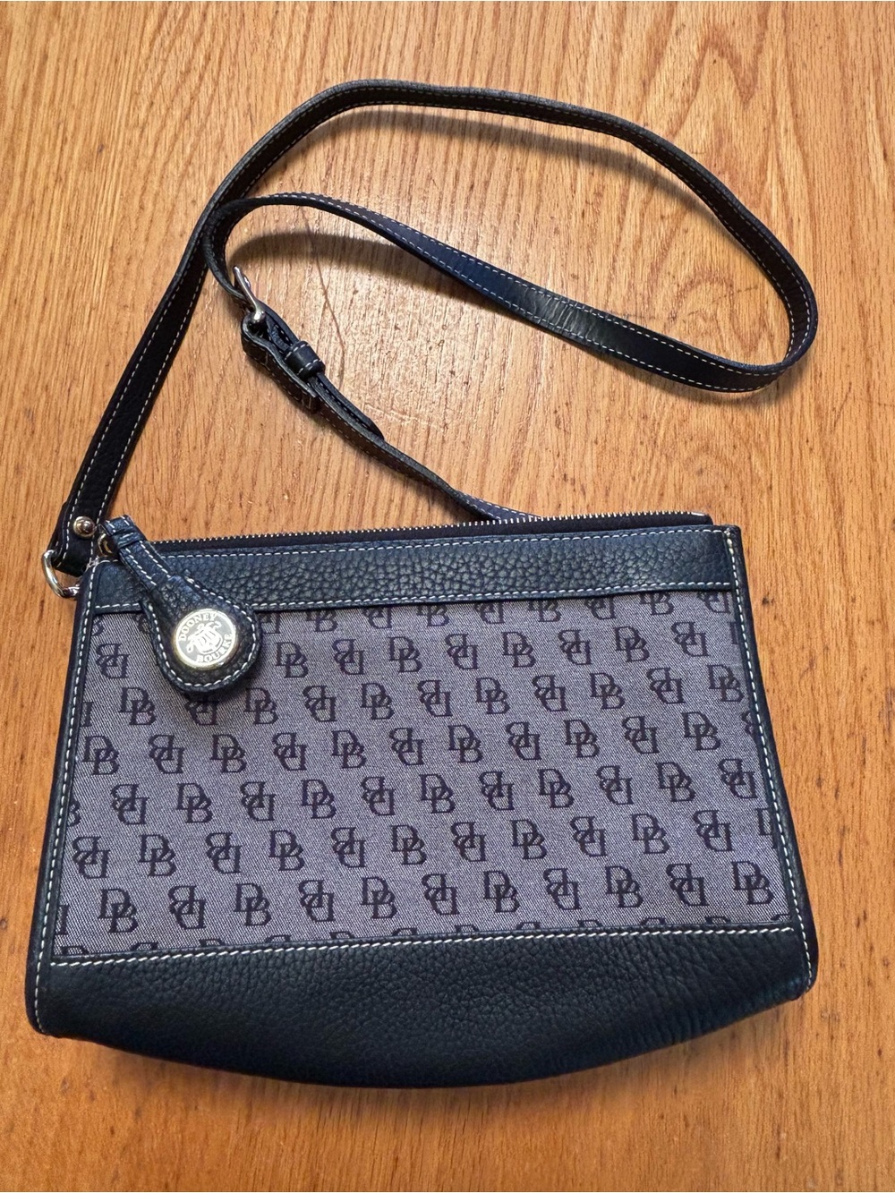 Dooney & Bourke Zip Top Y2K Signature Logo Bag